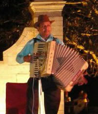 accordion players near me east-delhi india